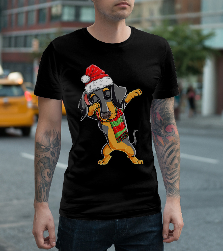 Dabbing Dachshund Santa with Christmas Hat and Scarf T-Shirt