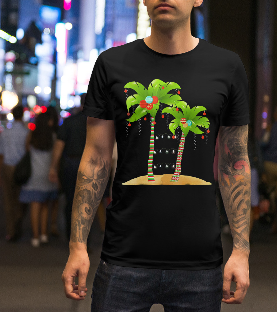 Christmas Tree Palm Mele Kalikimaka Palm Trees With Ornaments And Lights T-Shirt