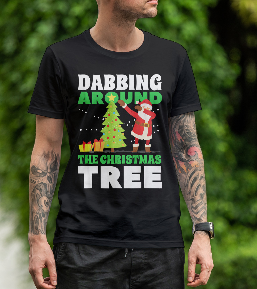 Dabbing Around The Christmas Tree Kris Kringle Merry Christmas San T-Shirt