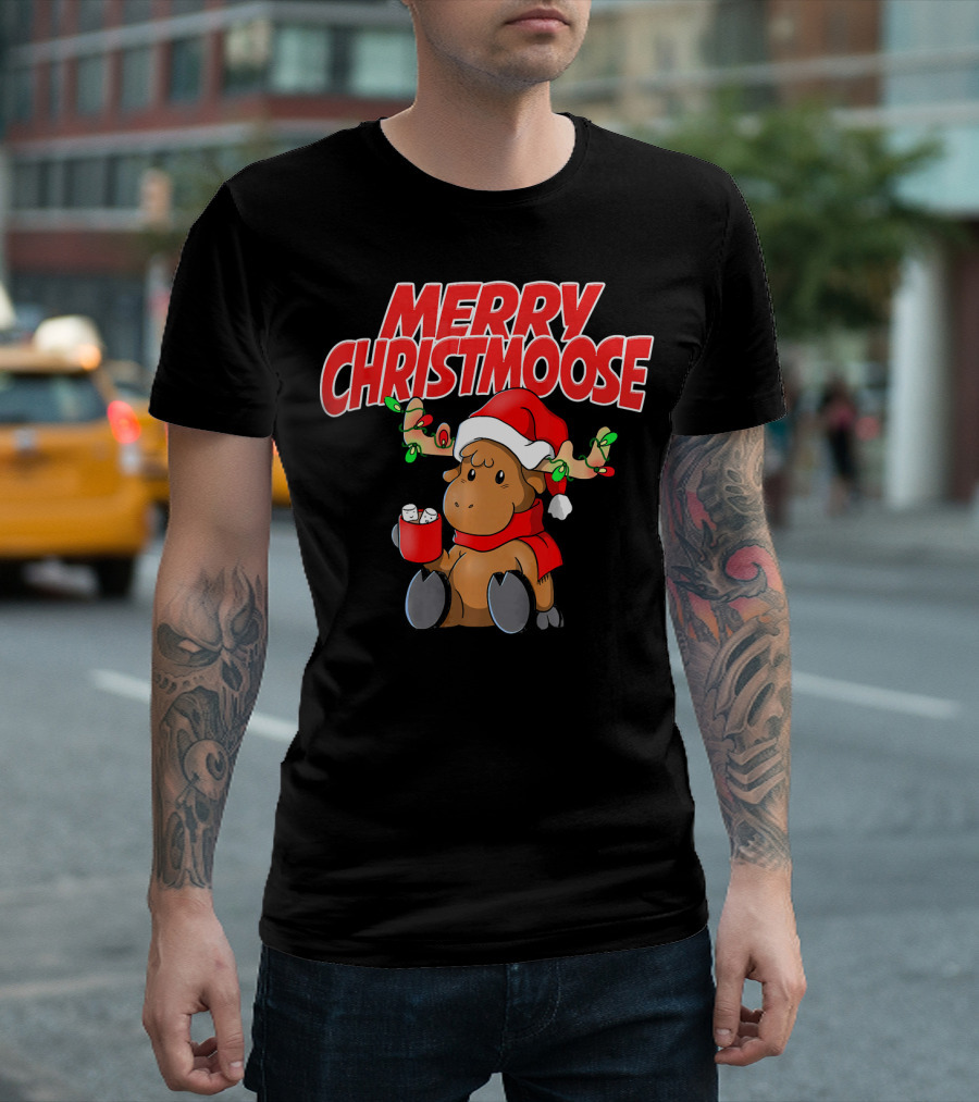 Merry Christmoose Funny Holiday Pun Moose With Santa Hat And Hot Cocoa T-Shirt
