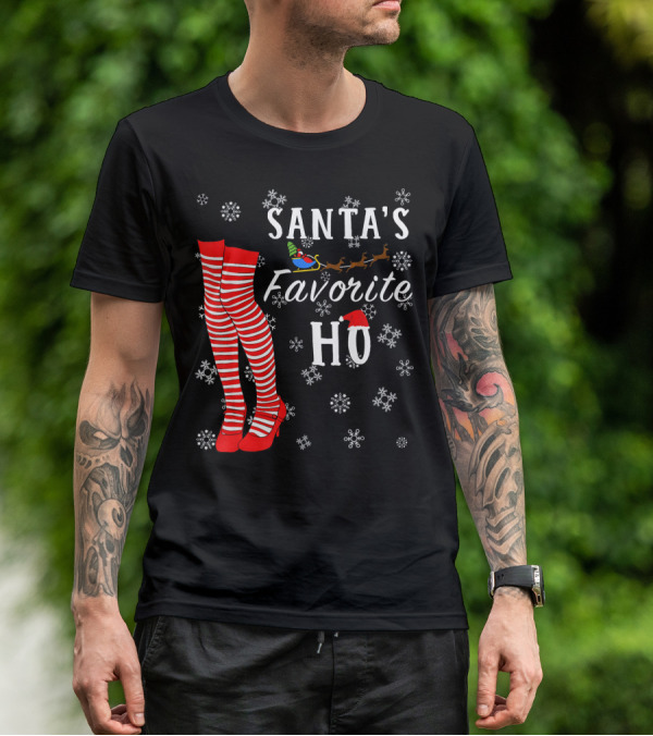 Santa's Favorite Ho Red Striped Stockings Snowflakes Sleigh T-Shirt