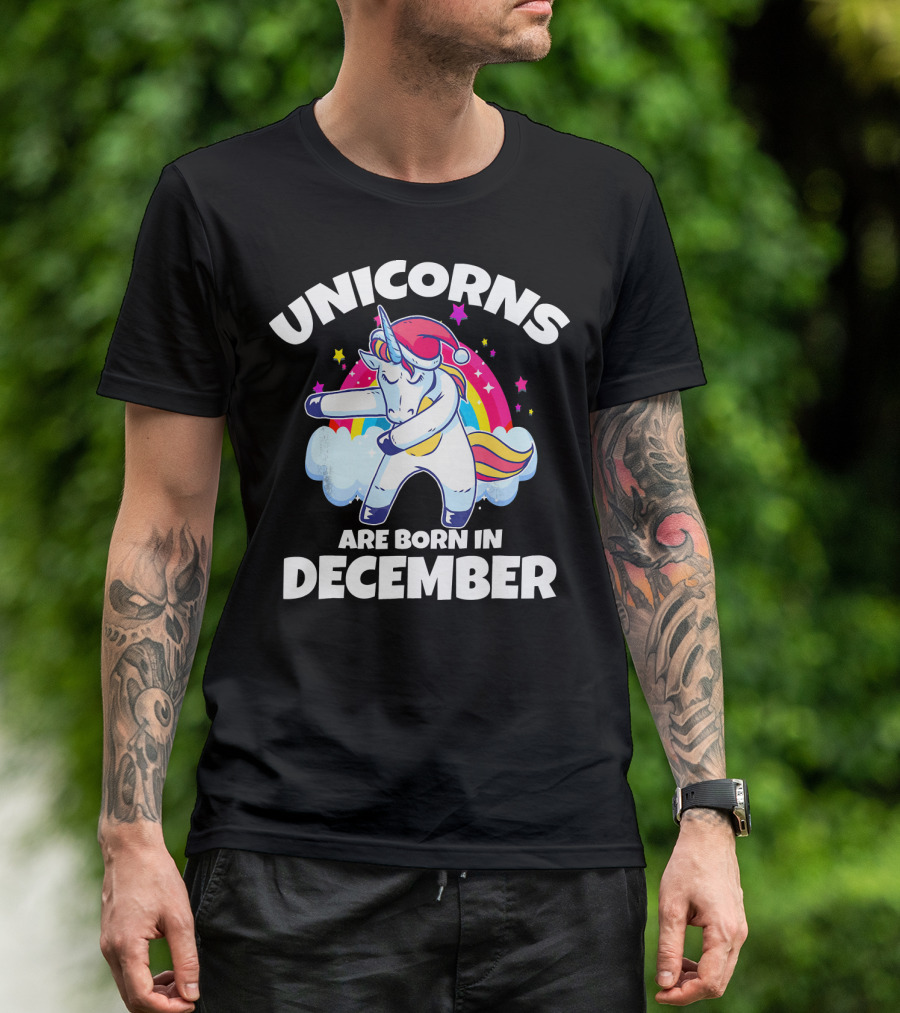 Unicorns Are Born In December Dabbing Unicorn Rainbow Stars Santa Hat T-Shirt