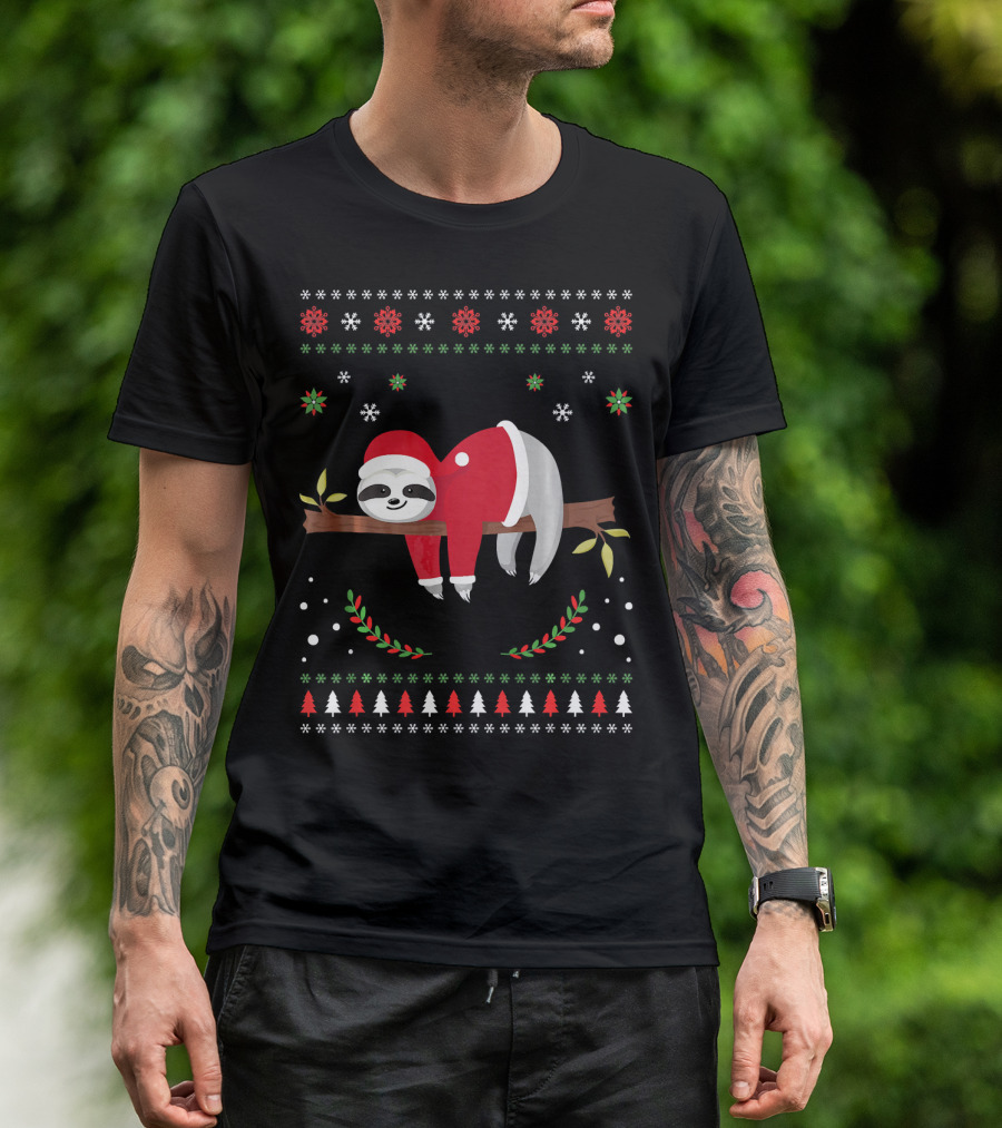 Sloth Christmas Holiday Sloth Santa Hat Snowflakes Festive Tree T-Shirt