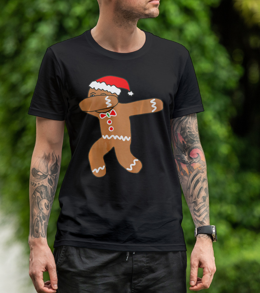 Dabbing Gingerbread Man In Santa Hat T-Shirt
