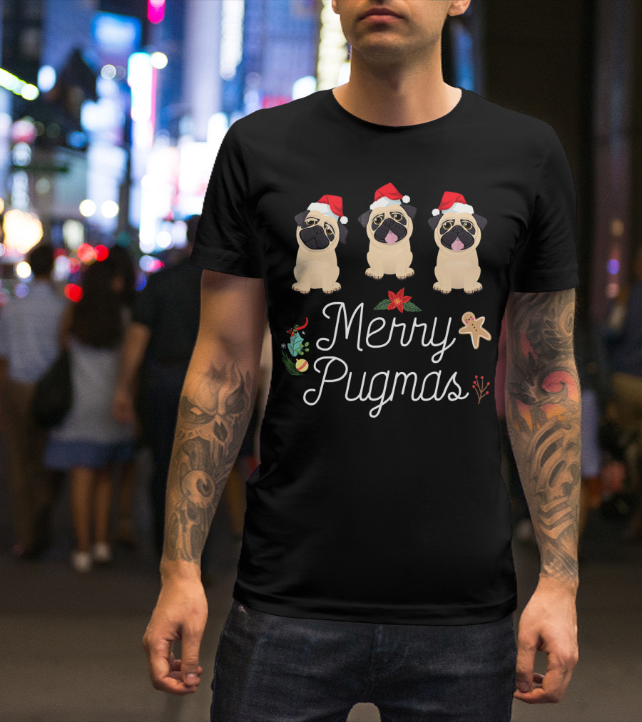 Merry Pugmas Christmas Pugs With Santa Hats And Holiday Decorations T-Shirt