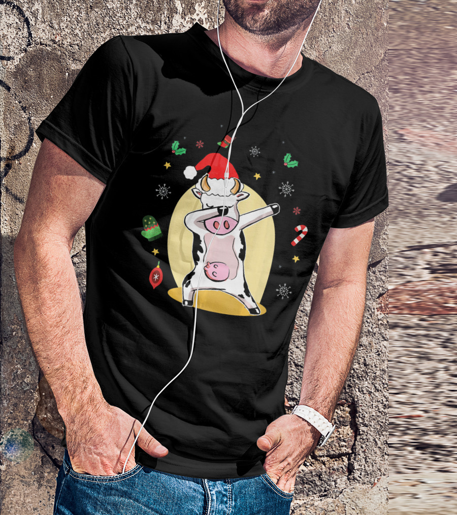 Cute Cow Dabbing Merry Santa Hat Christmas Candy Cane Snowflakes T-Shirt