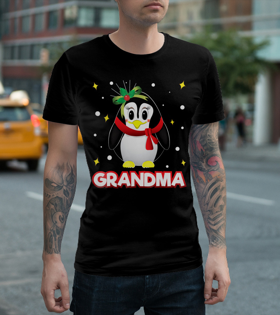 Grandma Penguin Festive Christmas Family T-Shirt