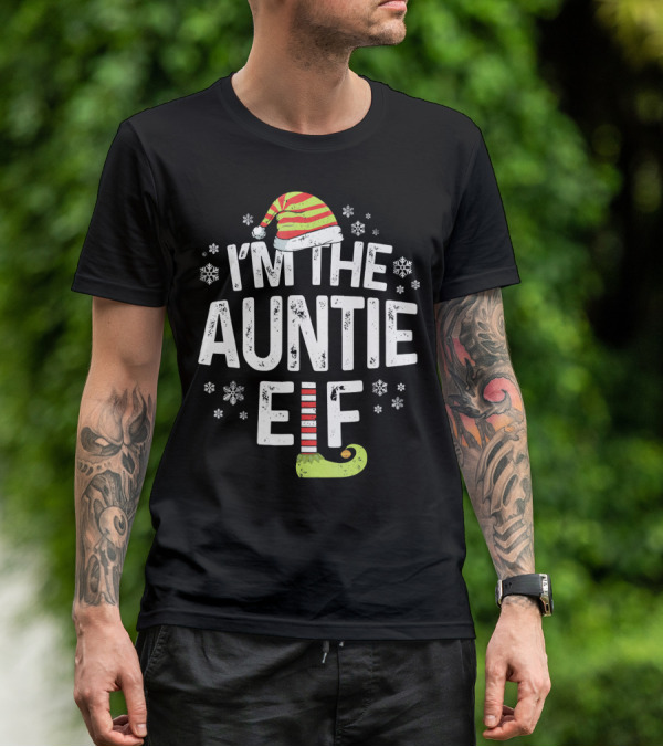 I'm The Auntie Elf Christmas Snowflakes Hat And Green Shoe T-Shirt