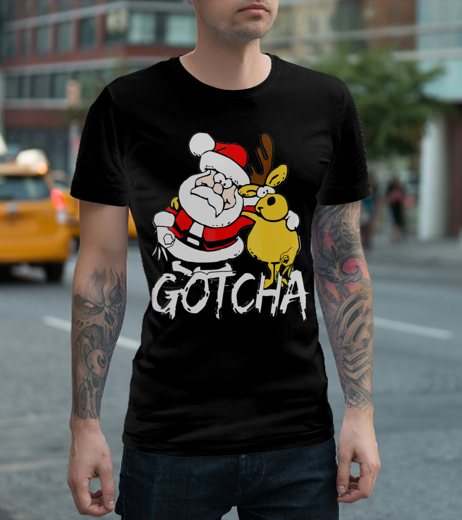 Santa Claus Gotcha Finger Circle Game with Reindeer T-Shirt
