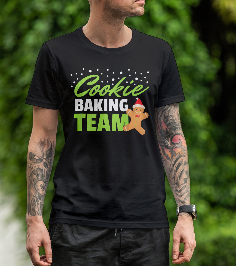 Cookie Baking Team Holi Gingerbread Christmas T-Shirt