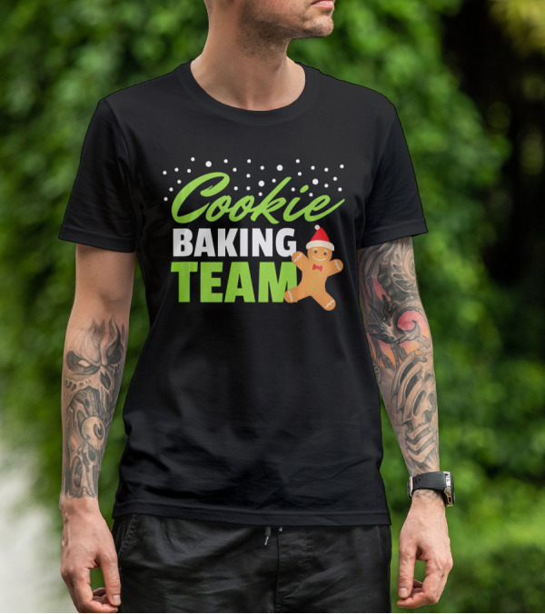 Cookie Baking Team Holi Gingerbread Christmas T-Shirt