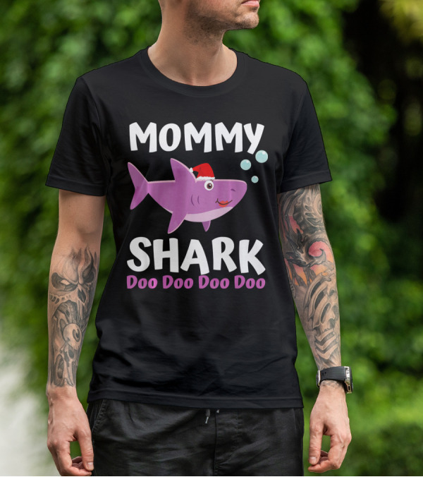 Mommy Shark Doo Doo Doo Doo Christmas Mommy Shark T-Shirt
