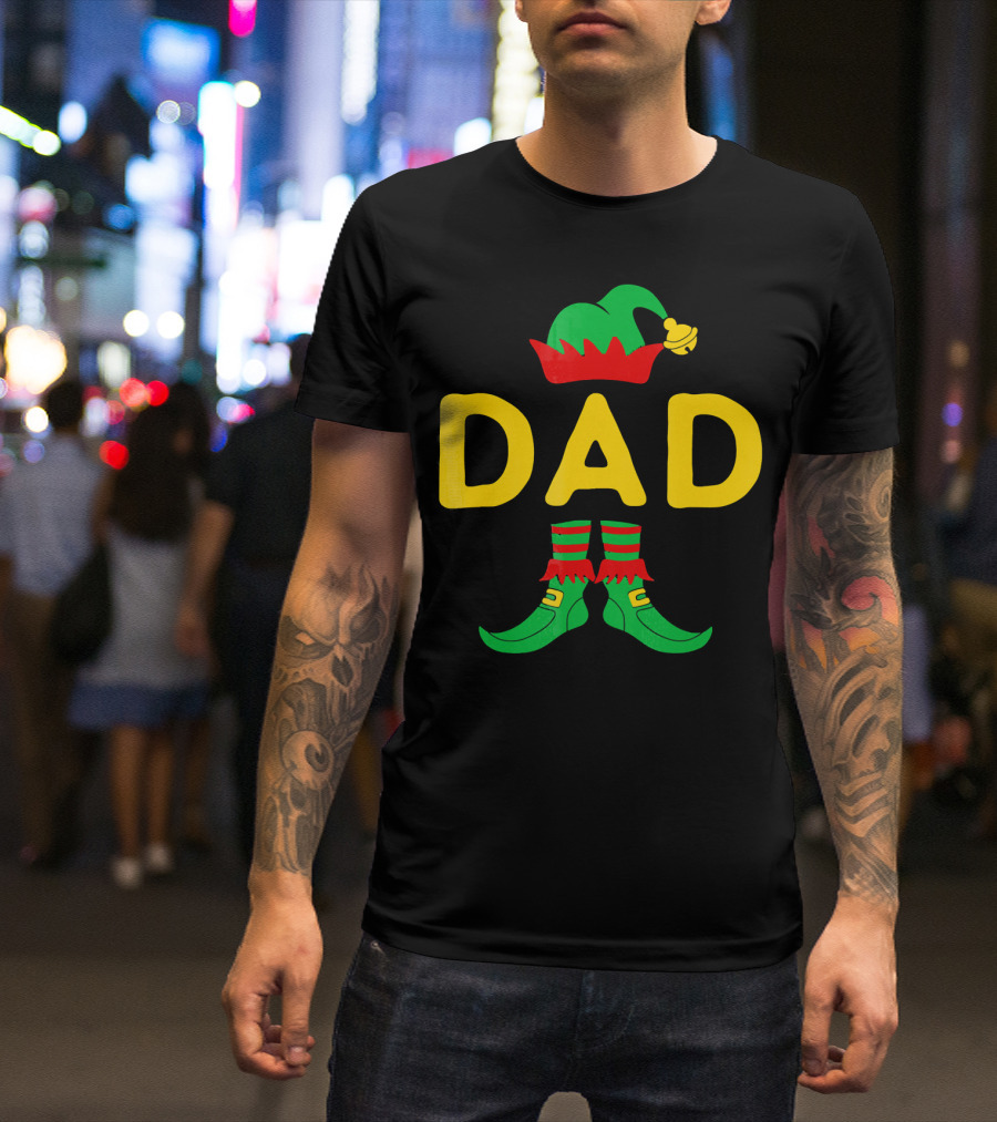 Dad Elf Hat And Boots Festive Christmas Family Mat T-Shirt