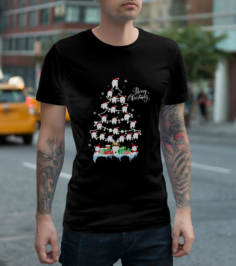 Merry Christmas Funny Teeth Santa Hats Tree T-Shirt