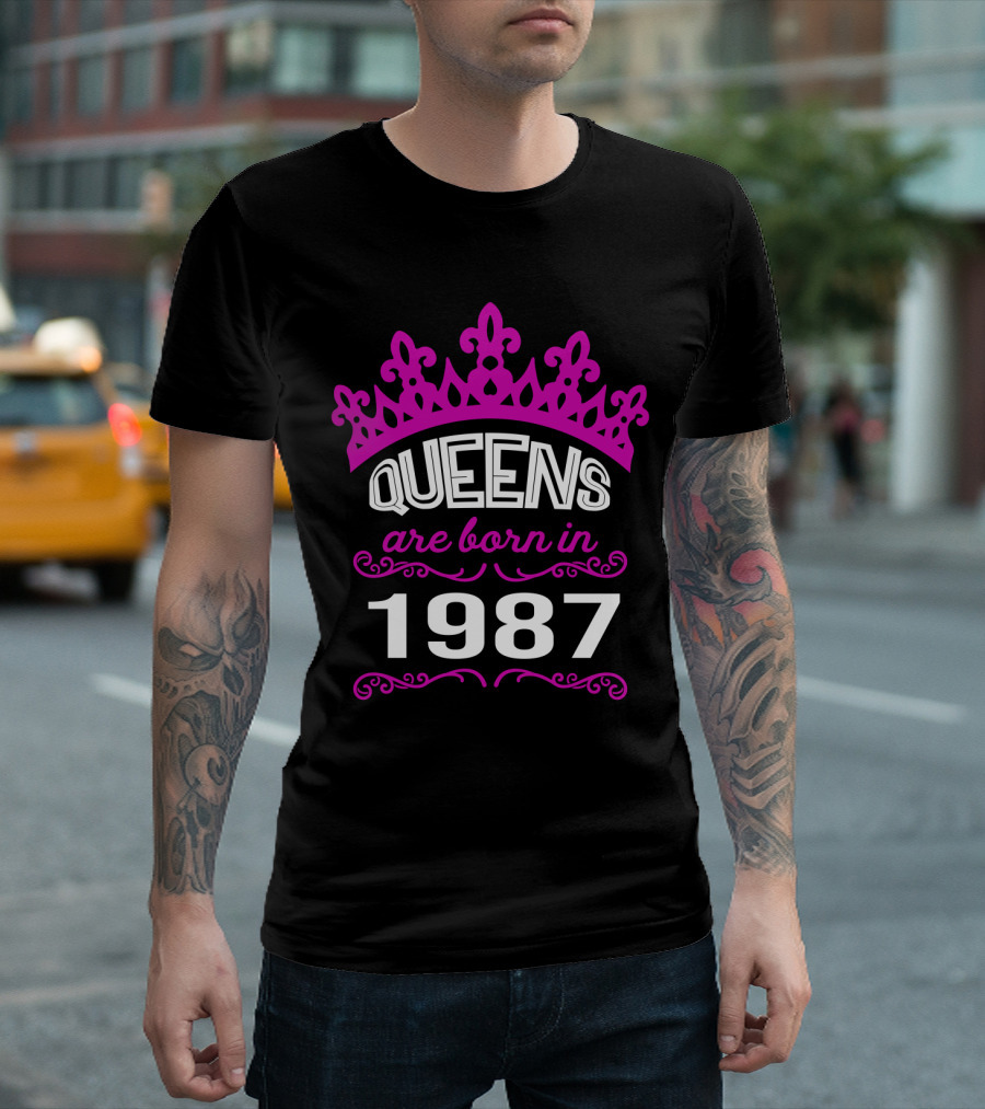 Queens Are Born in 1987 Pink Crown T-Shirt